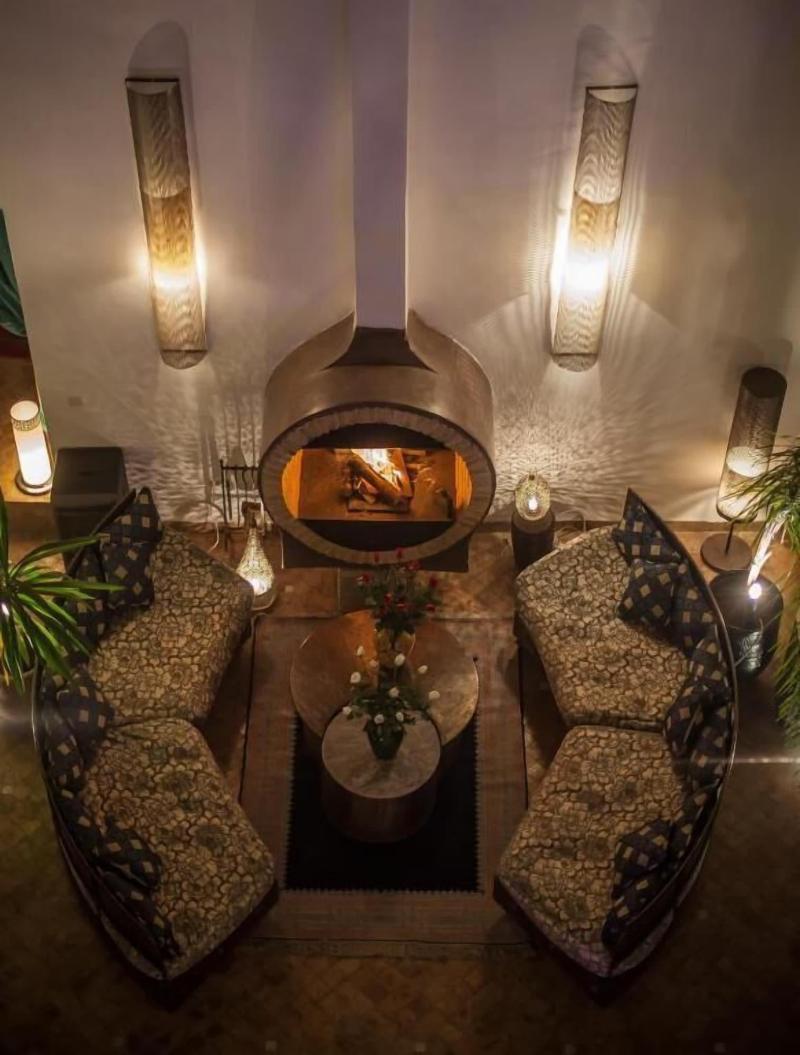 Riad Mv image
