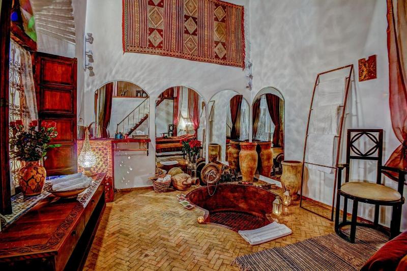 Riad Mv image