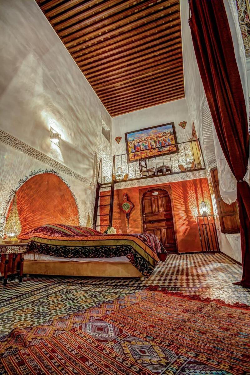 Riad Mv image