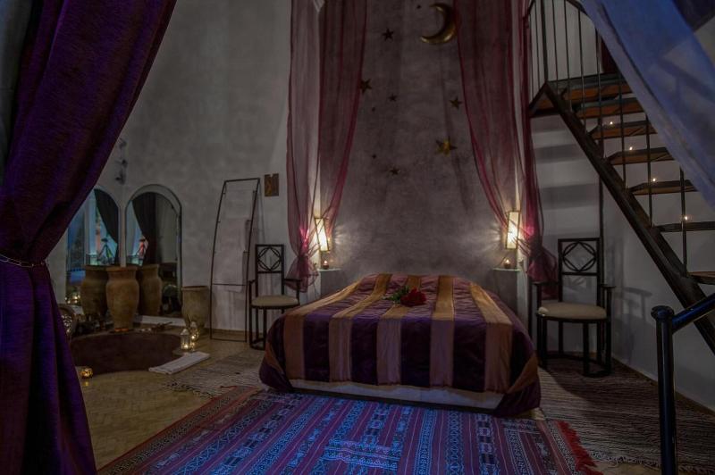 Riad Mv image