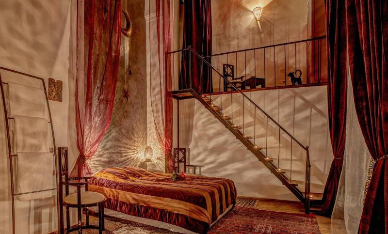 Riad Mv image
