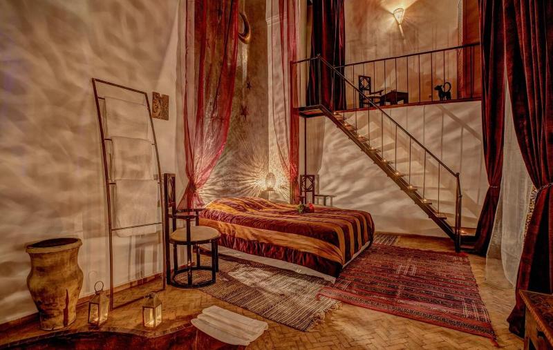 Riad Mv image