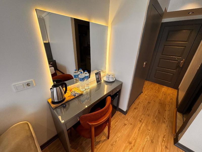 The Peraport Hotel image