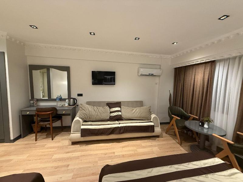 The Peraport Hotel image