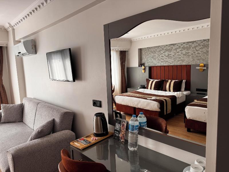 The Peraport Hotel image