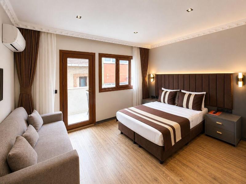 The Peraport Hotel image