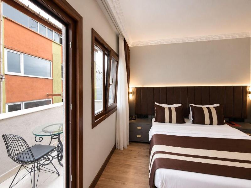 The Peraport Hotel image