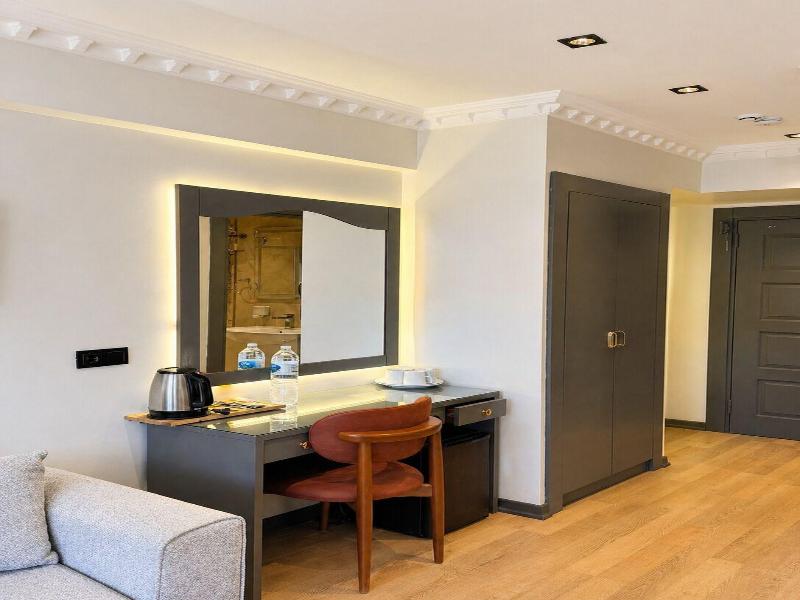 The Peraport Hotel image