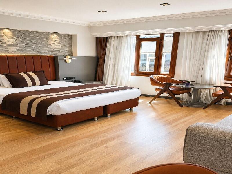 The Peraport Hotel image