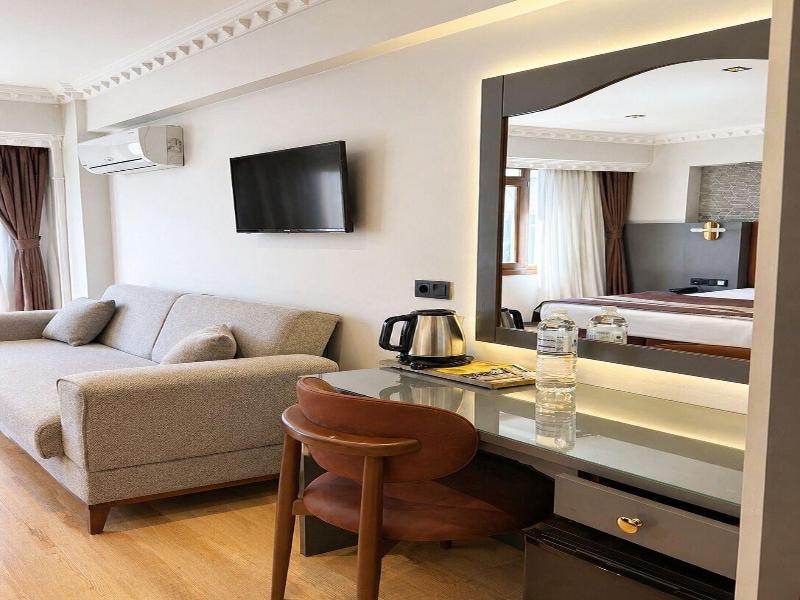 The Peraport Hotel image