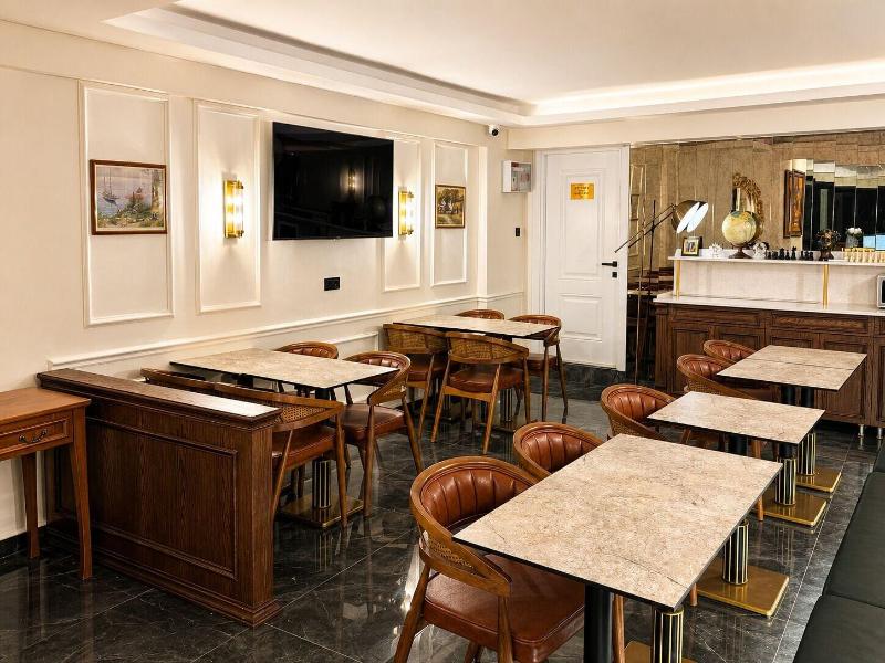 The Peraport Hotel image