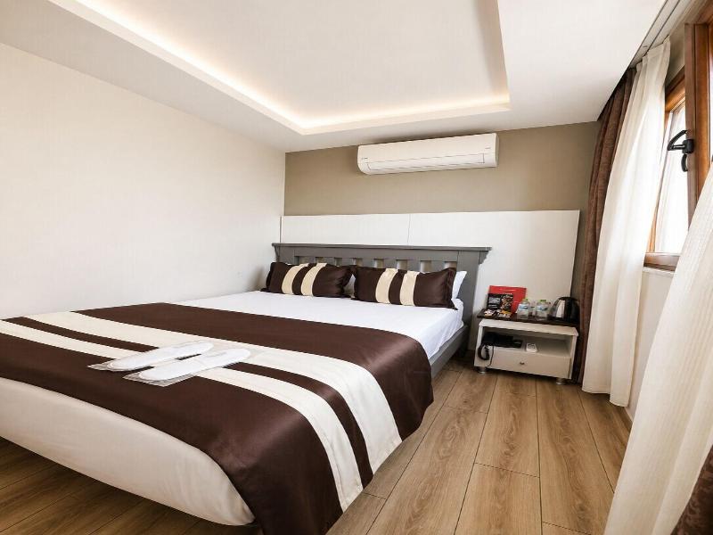 The Peraport Hotel image