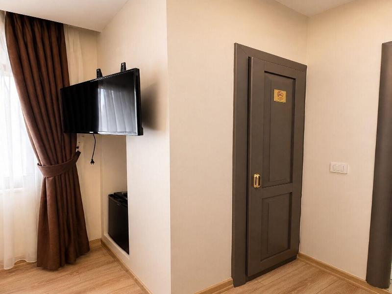 The Peraport Hotel image