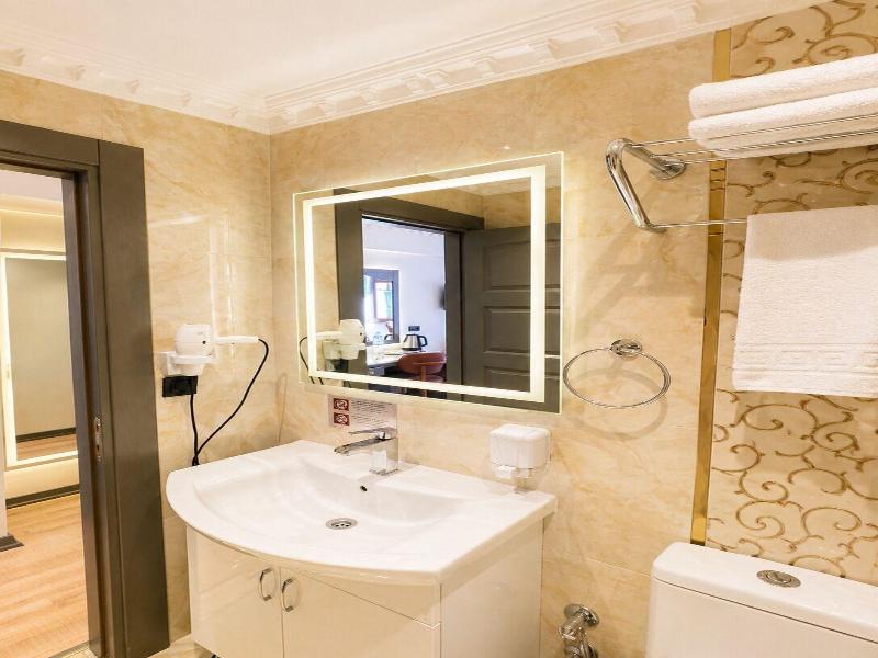 The Peraport Hotel image