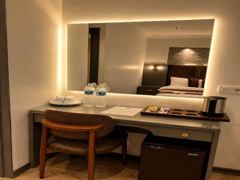 The Peraport Hotel image