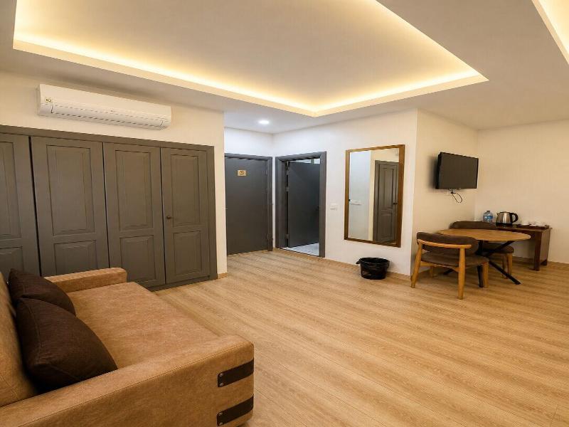 The Peraport Hotel image