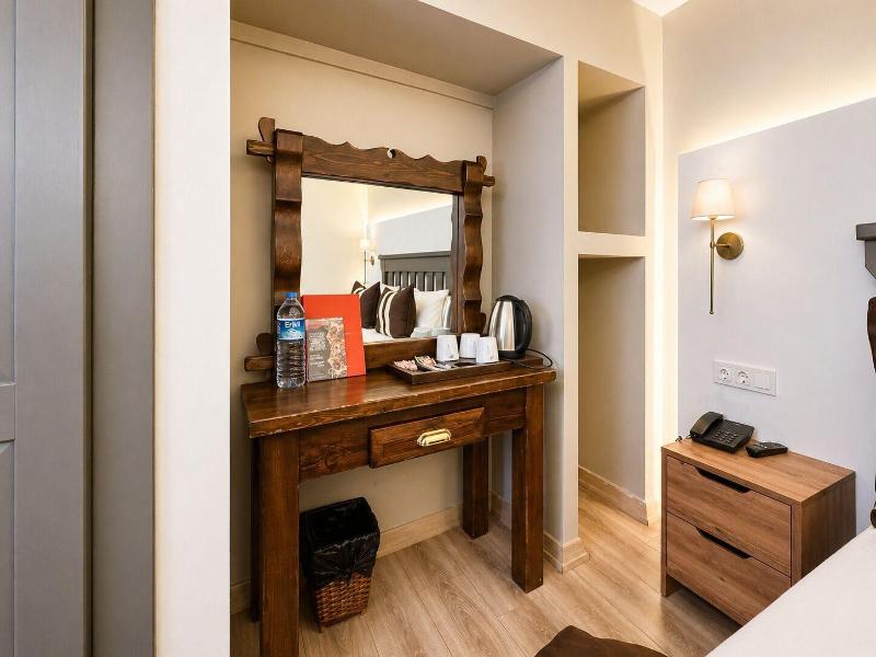 The Peraport Hotel image