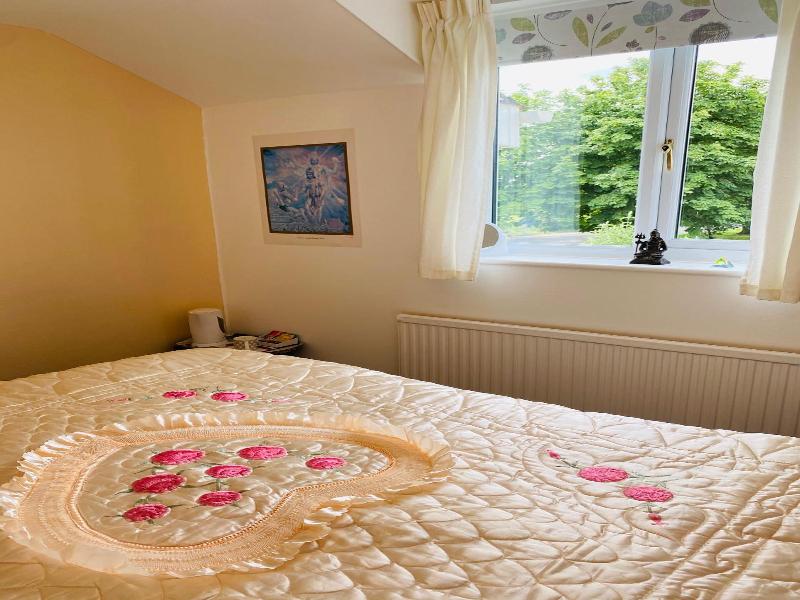 Camelot Retreat image