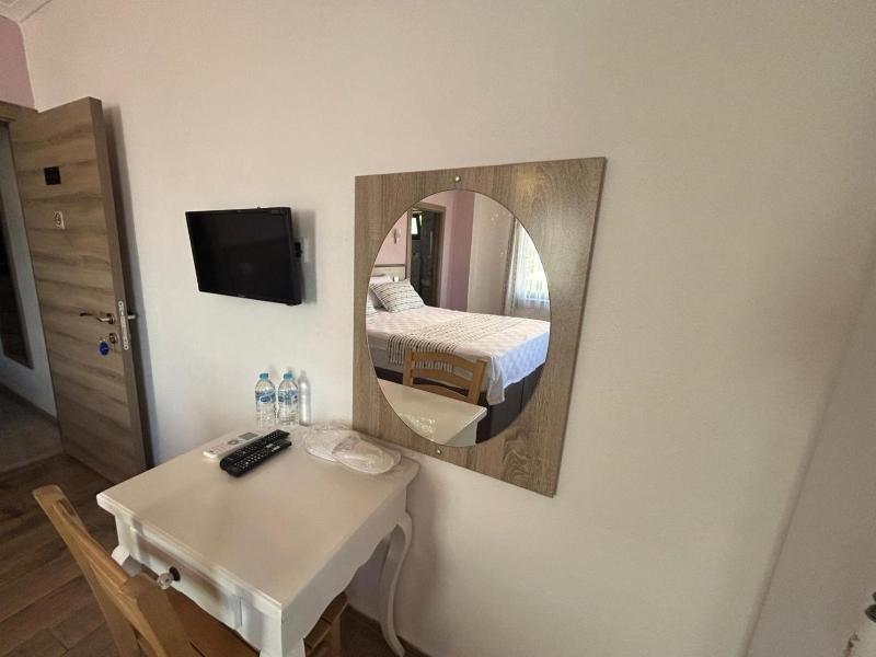 Bozcaada Hotel Vitis image