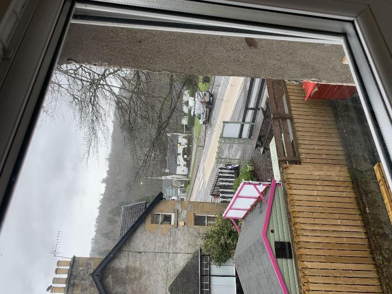 1 Loch Ness Hostel image