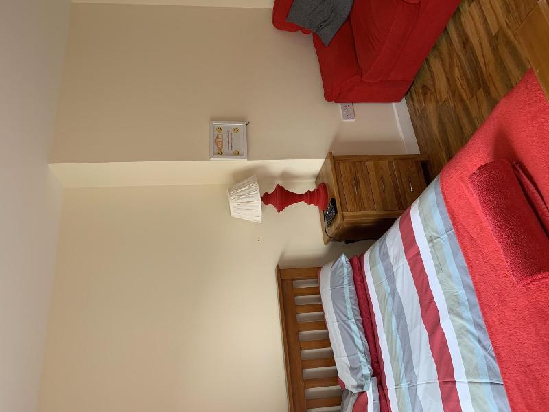 1 Loch Ness Hostel image