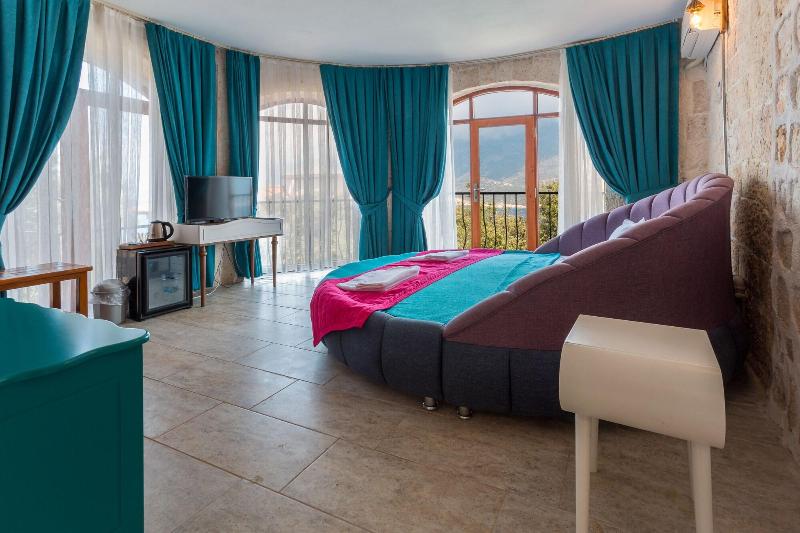 Hillcity Hotel Adults Only image
