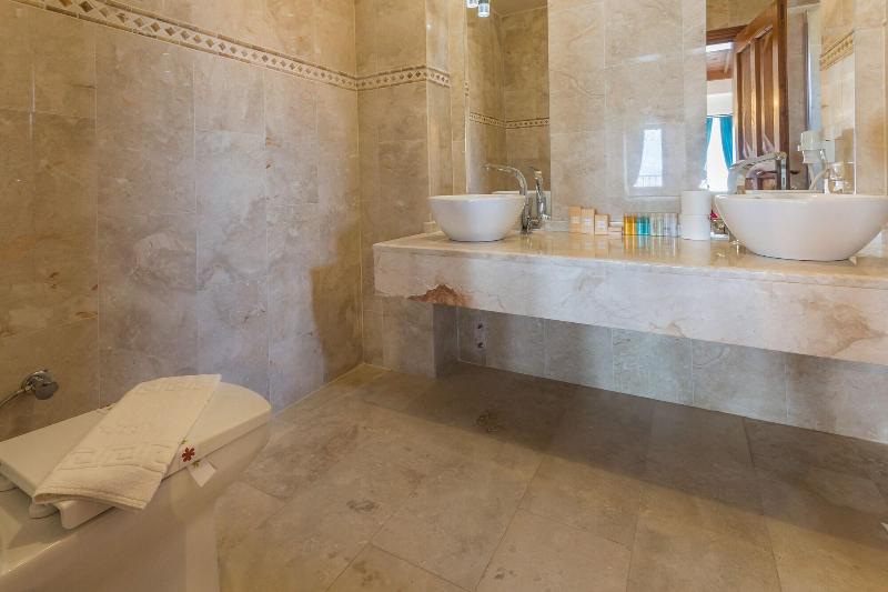 Hillcity Hotel Adults Only image