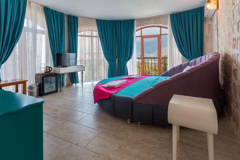 Hillcity Hotel Adults Only image