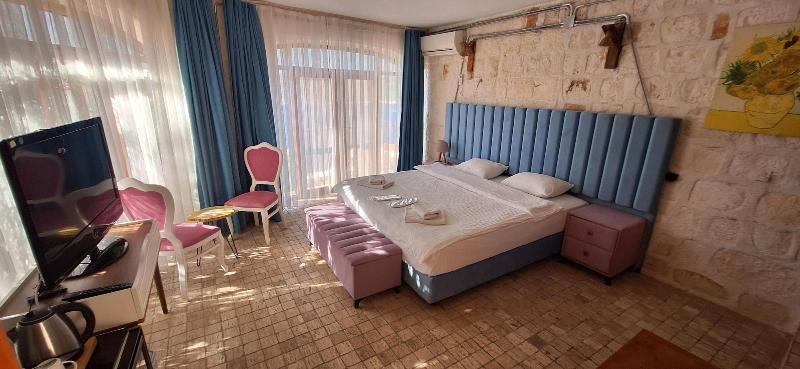 Hillcity Hotel Adults Only image