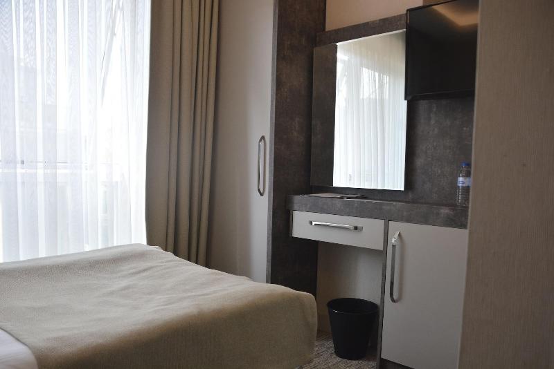Prusias Otel image