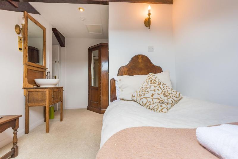 Blenheim Lodge image