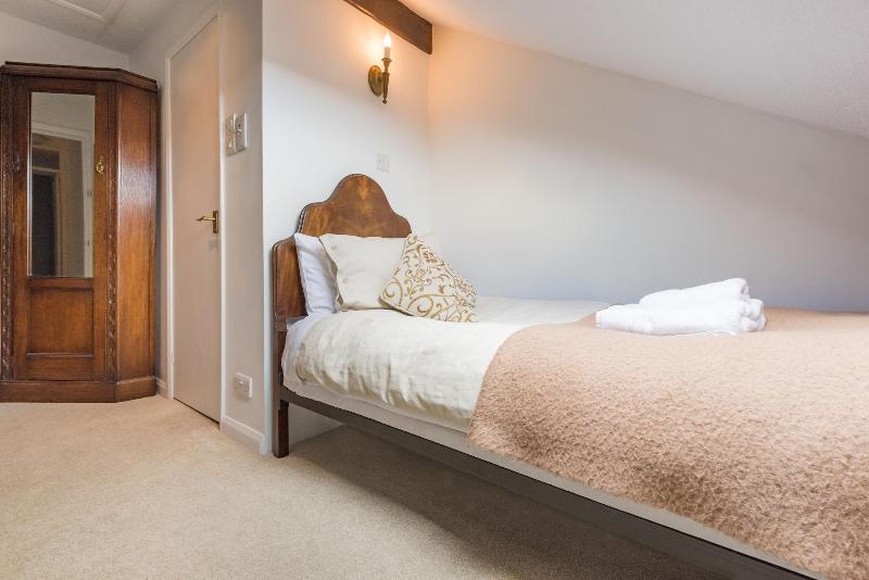 Blenheim Lodge image