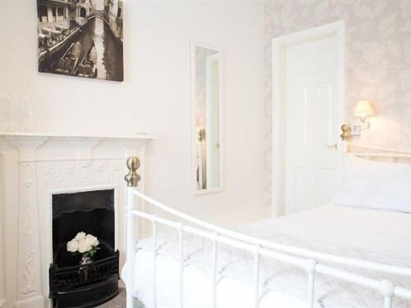 Ellerbrook House image