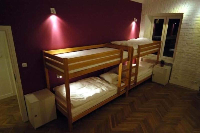 Hostel Chmielna 5 Rooms Apartments image
