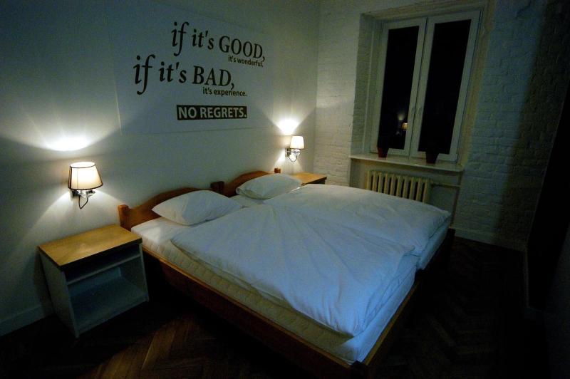 Hostel Chmielna 5 Rooms Apartments image