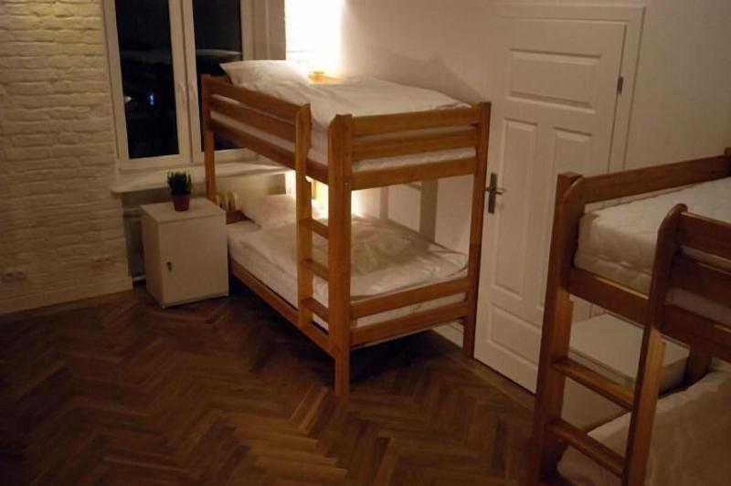 Hostel Chmielna 5 Rooms Apartments image