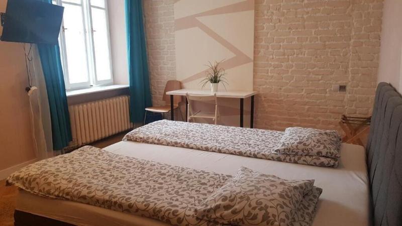 Hostel Chmielna 5 Rooms Apartments image