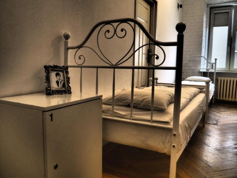Hostel Chmielna 5 Rooms Apartments image