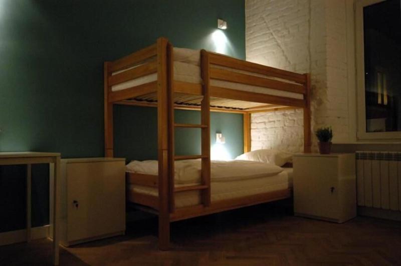 Hostel Chmielna 5 Rooms Apartments image