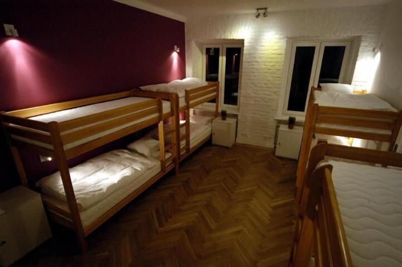 Hostel Chmielna 5 Rooms Apartments image