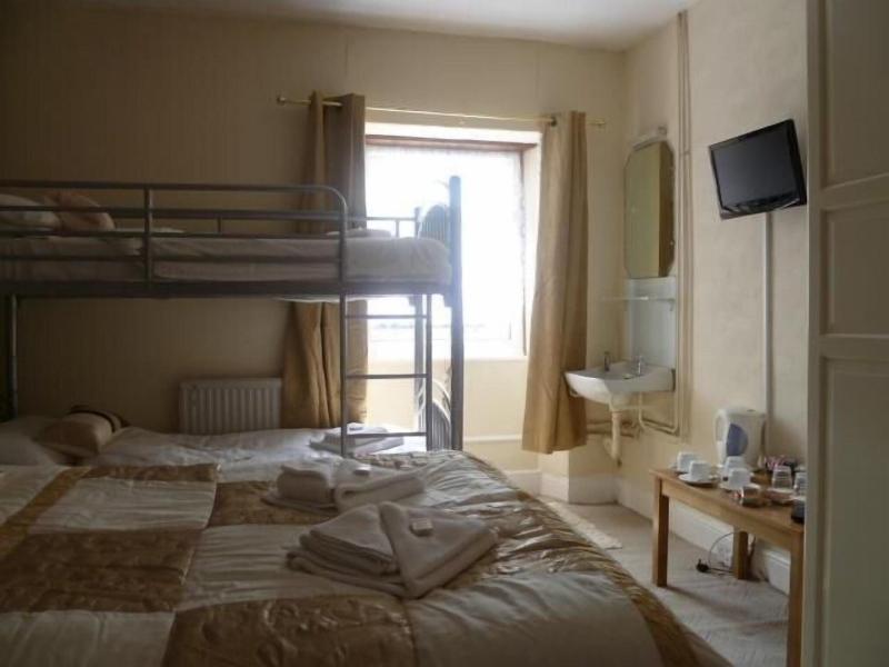 Belle Vue Hotel image