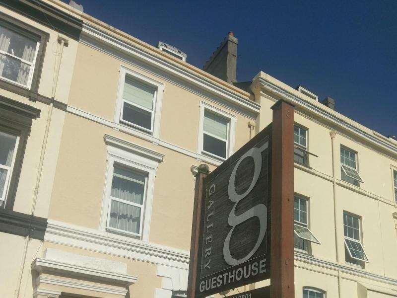 Gallery Guesthouse image