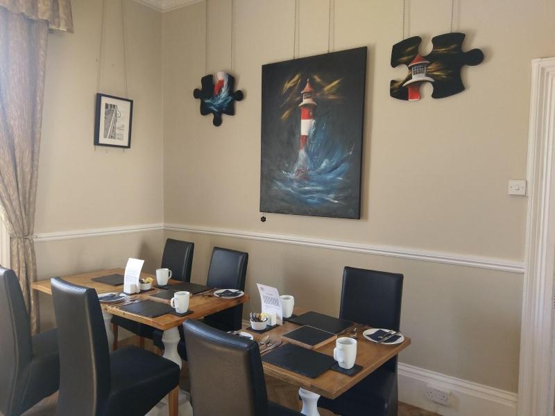 Gallery Guesthouse image