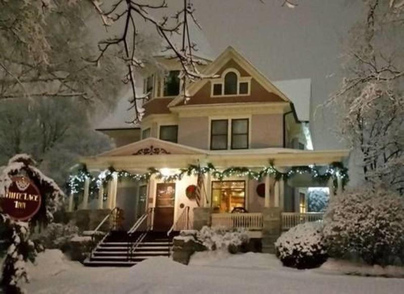 White Lace Inn image