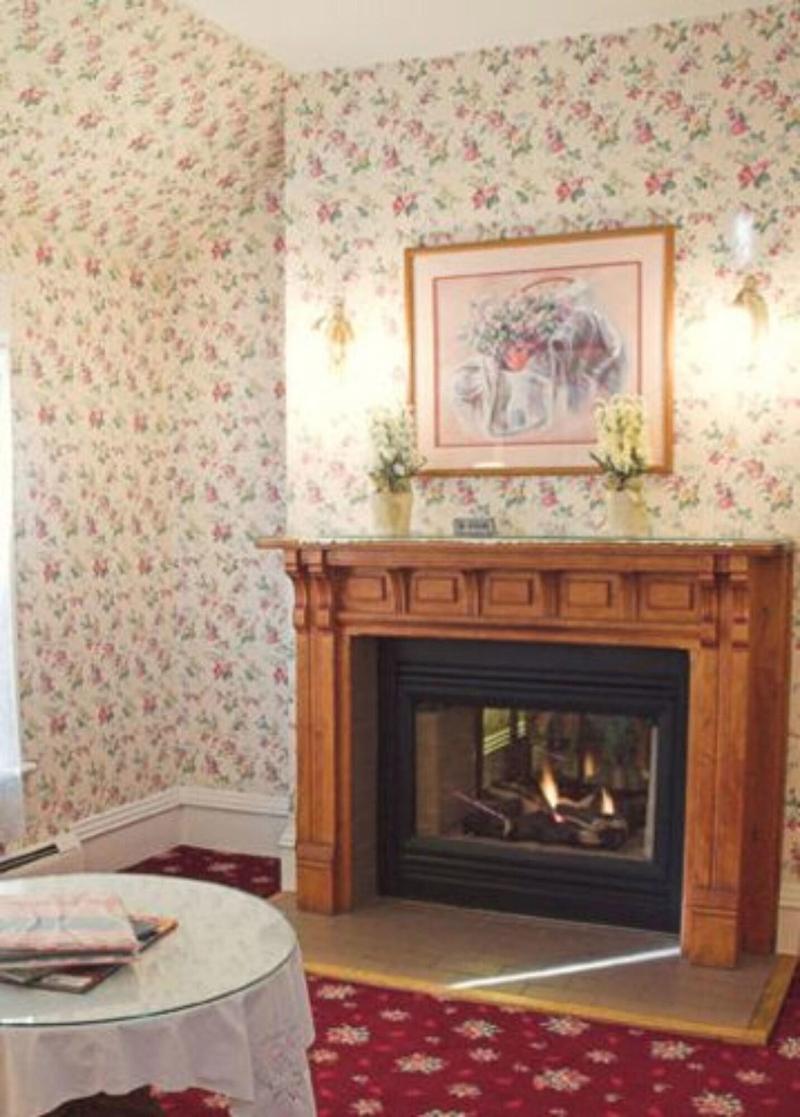 White Lace Inn image