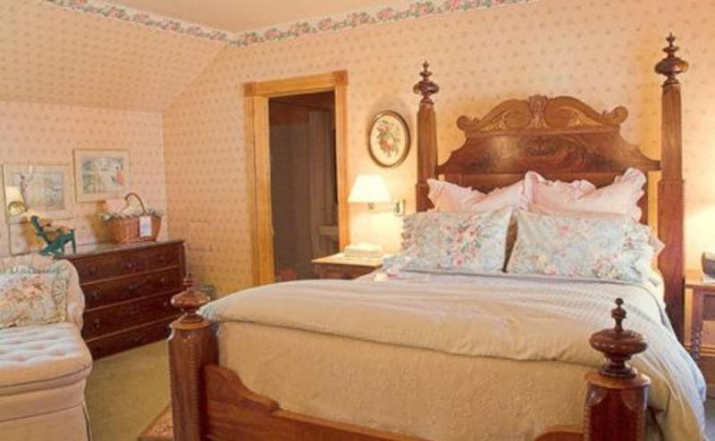 White Lace Inn image
