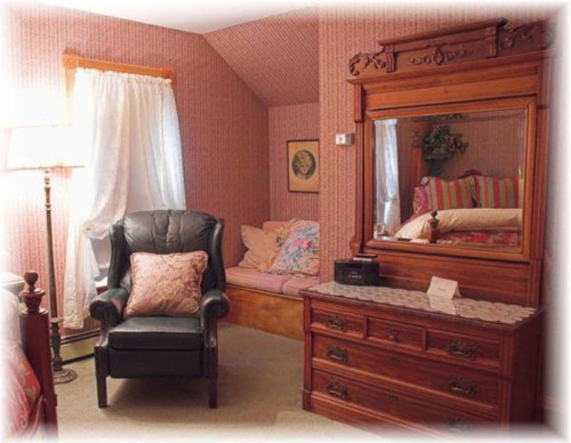 White Lace Inn image