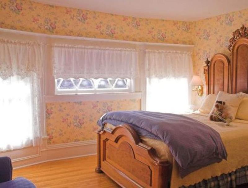 White Lace Inn image
