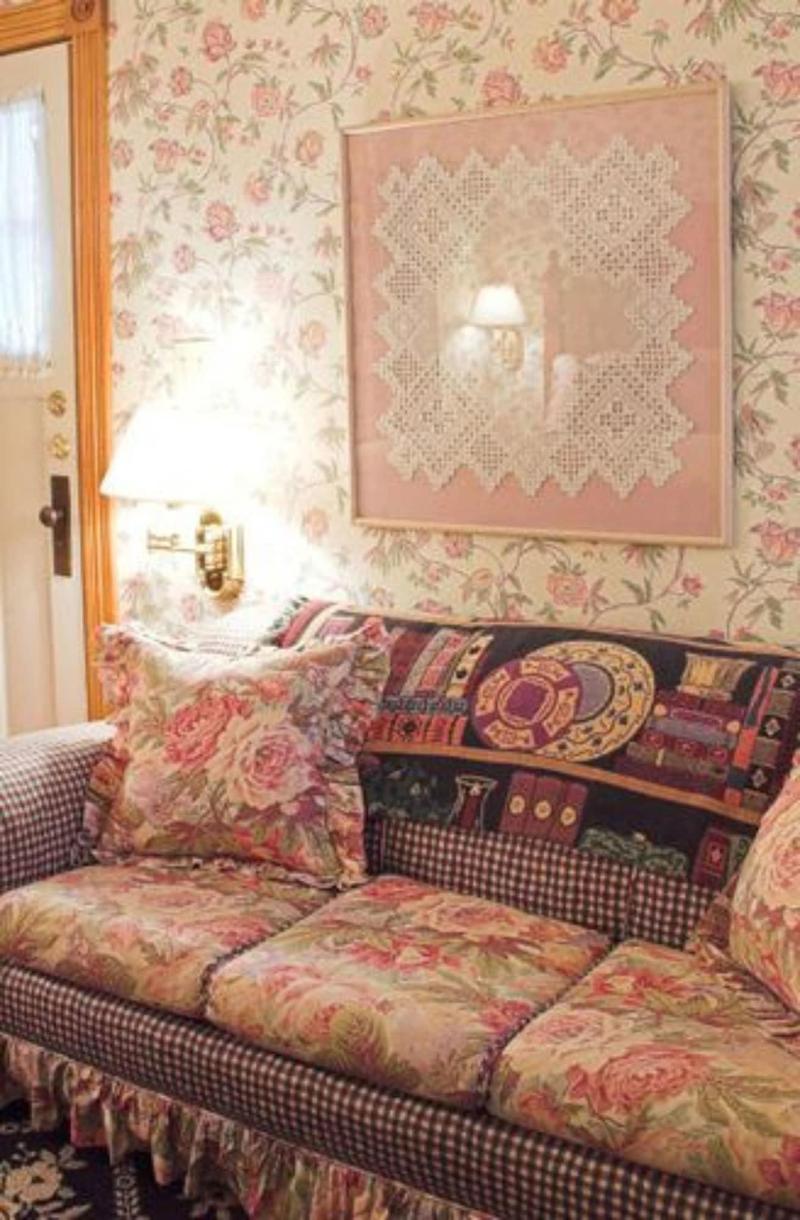 White Lace Inn image