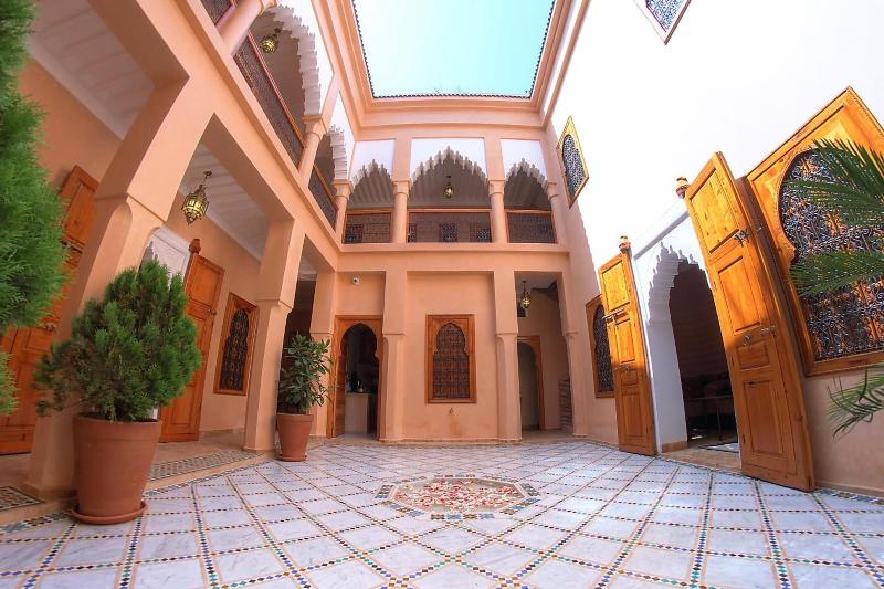 Dar Tasnime image